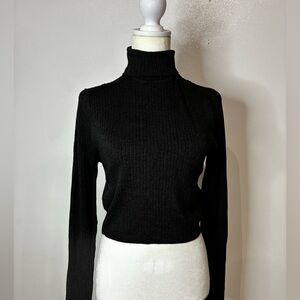 EUC Seraphine Cropped Turtleneck